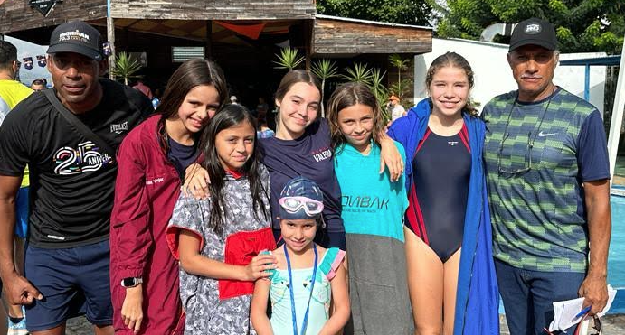 Equipo de Natación del VAAC cosecha nuevos triunfos