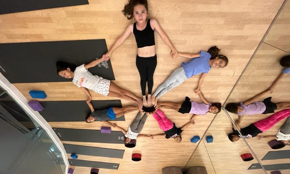 YELID CORNEJO: ¿QUÉ OFRECE EL YOGA A NUESTROS NIÑOS?